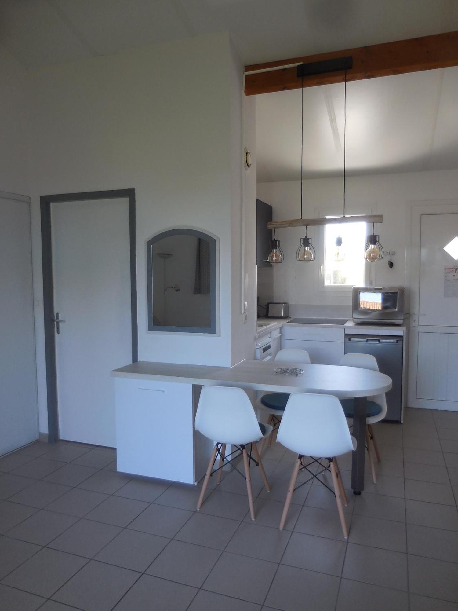 Maison Cosy Avec Piscine Partagee Le Château-dʼOléron 외부 사진