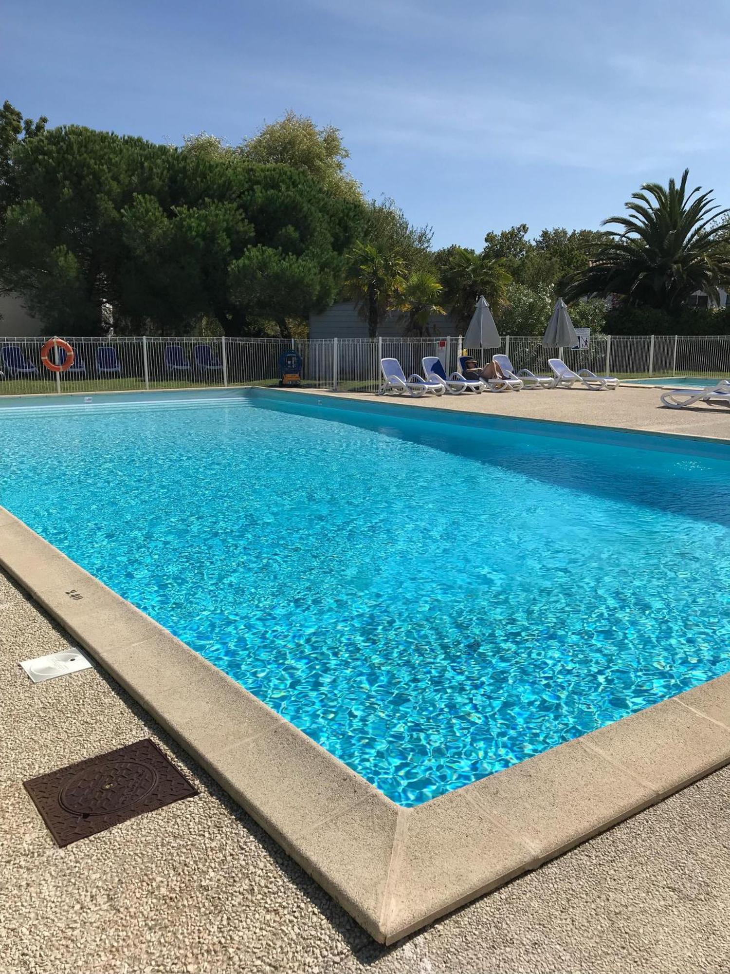 Maison Cosy Avec Piscine Partagee Le Château-dʼOléron 외부 사진